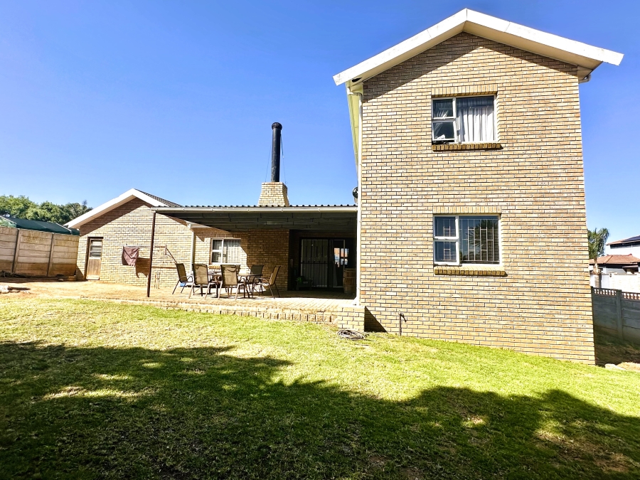 3 Bedroom Property for Sale in Tafelzicht Western Cape